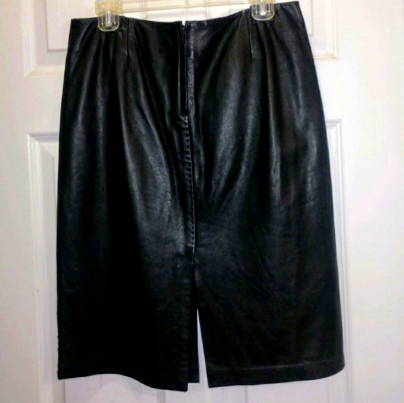 Black Leather Skirt - Picture 3 of 6